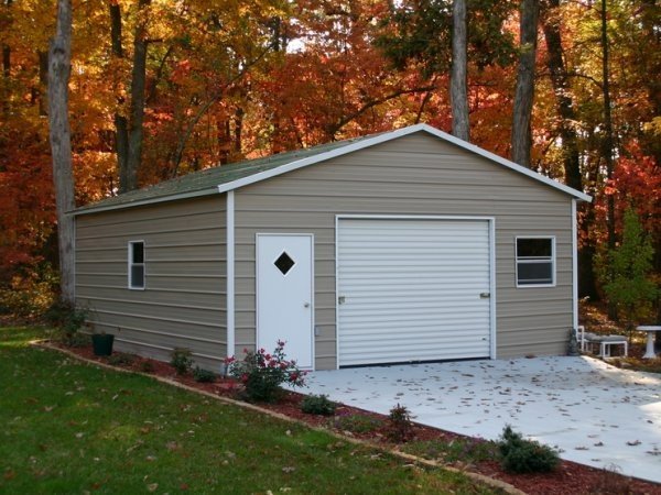 Boxed Eave Garage 1