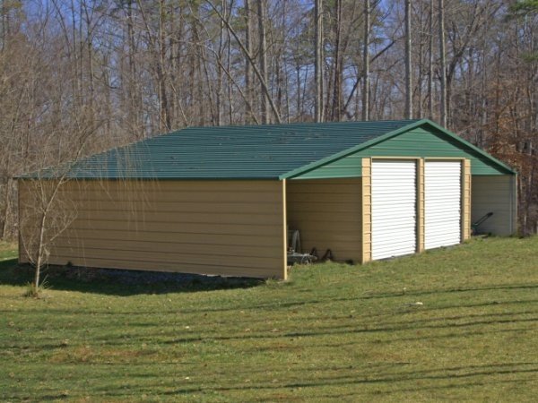 Boxed Eave Barn 1